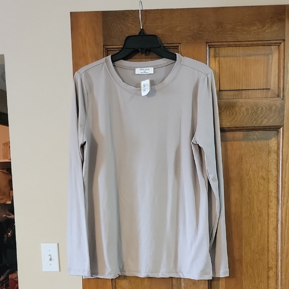 Zenana Tan Tee See Size Info - Picture 1 of 4